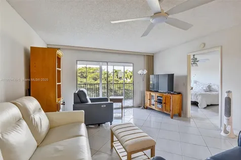 13105 SW 16th Court Pembroke Pines FL 33027