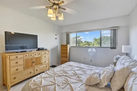 13105 SW 16th Court Pembroke Pines FL 33027