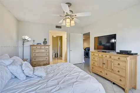 13105 SW 16th Court Pembroke Pines FL 33027