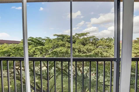 13105 SW 16th Court Pembroke Pines FL 33027