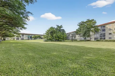13105 SW 16th Court Pembroke Pines FL 33027