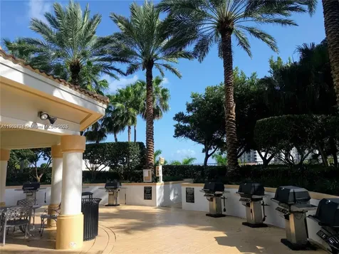 21055 Yacht Club Drive Aventura FL 33180