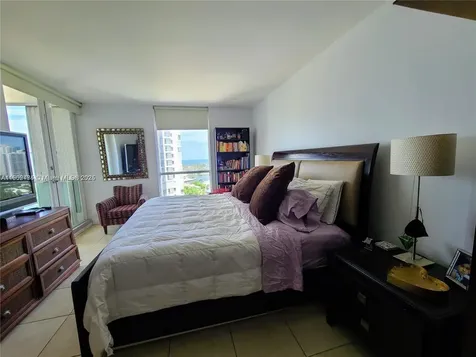 21055 Yacht Club Drive Aventura FL 33180