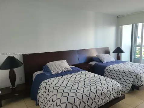 21055 Yacht Club Drive Aventura FL 33180