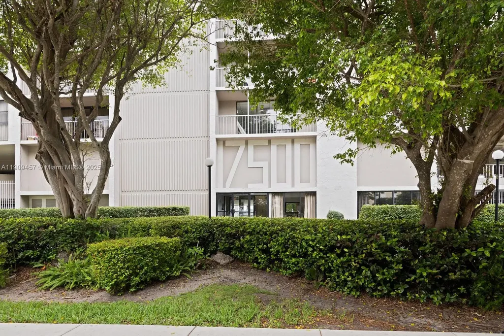 17500 N Bay Road Sunny Isles Beach FL 33160
