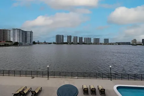 17500 N Bay Road Sunny Isles Beach FL 33160