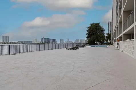 17500 N Bay Road Sunny Isles Beach FL 33160