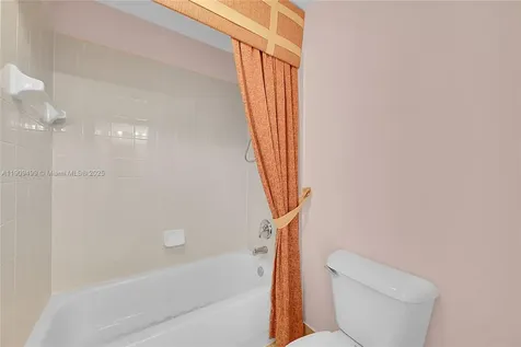 3858 W Hibiscus Street Weston FL 33332