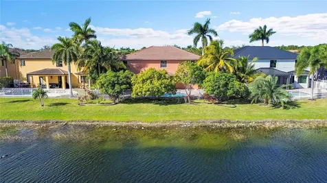 3858 W Hibiscus Street Weston FL 33332