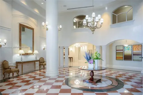 19900 E Country Club Drive Aventura FL 33180