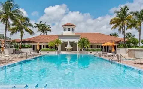19900 E Country Club Drive Aventura FL 33180