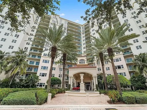 19900 E Country Club Drive Aventura FL 33180