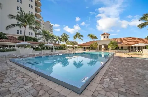 19900 E Country Club Drive Aventura FL 33180