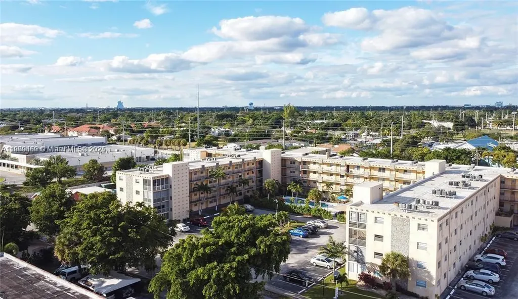 2145 Pierce Street Hollywood FL 33020