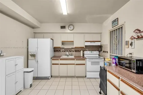 5834 SW 4th Street Miami FL 33144