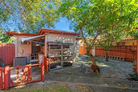 5834 SW 4th Street Miami FL 33144