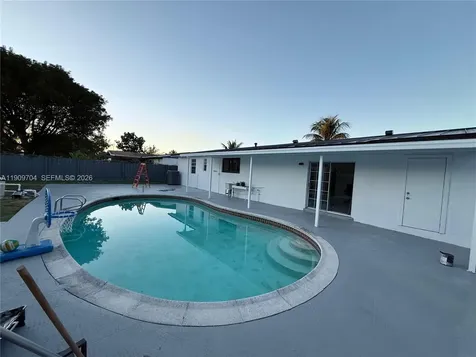 11930 SW 199th Street Miami FL 33177