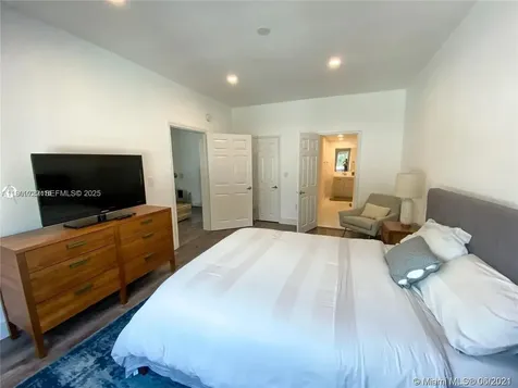 8415 Harding Avenue Miami Beach FL 33141