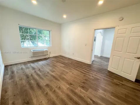 8415 Harding Avenue Miami Beach FL 33141
