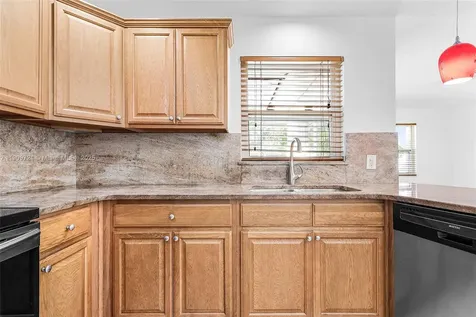 4404 SW 7th Avenue Cape Coral FL 33914