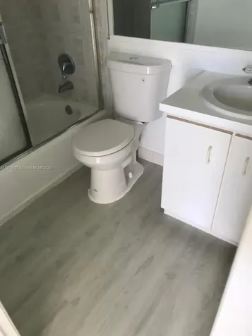 438 NE 210th Circle Terrace Miami FL 33179