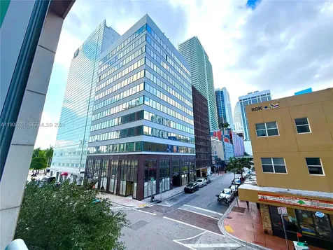 253 NE 2nd Street Miami FL 33132