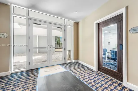 253 NE 2nd Street Miami FL 33132