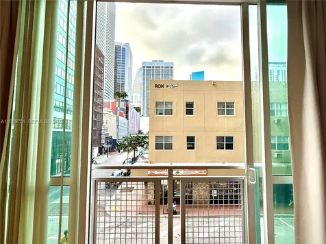 253 NE 2nd Street Miami FL 33132