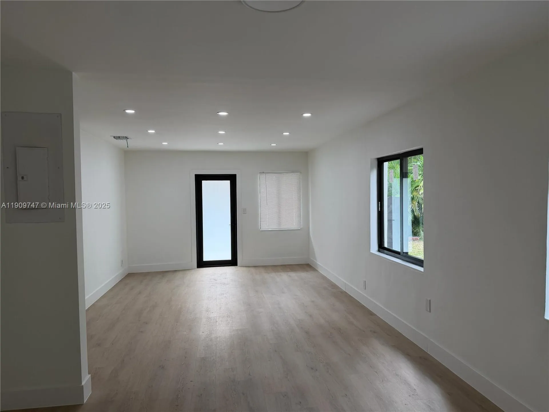 1621 SW 11th Court Fort Lauderdale FL 33312