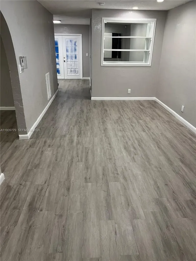 417 SW 8th Avenue Delray Beach FL 33444