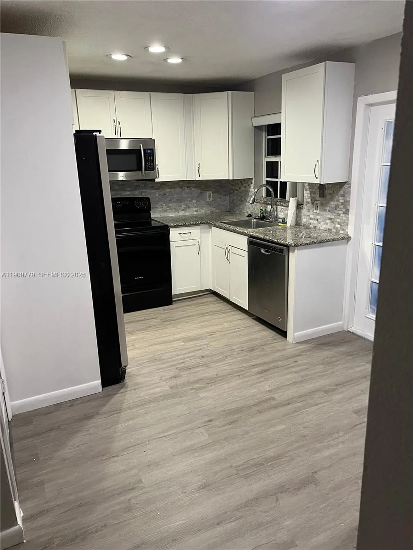 417 SW 8th Avenue Delray Beach FL 33444