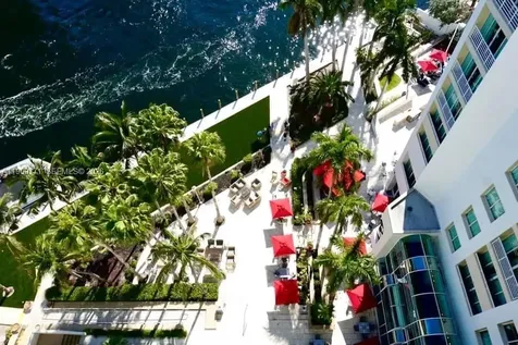 2670 E Sunrise Boulevard Fort Lauderdale FL 33304