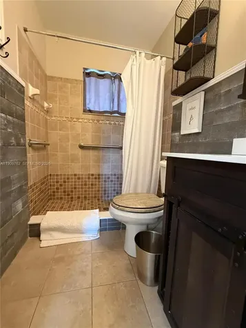1832 Sunny Drive Bradenton FL 34207