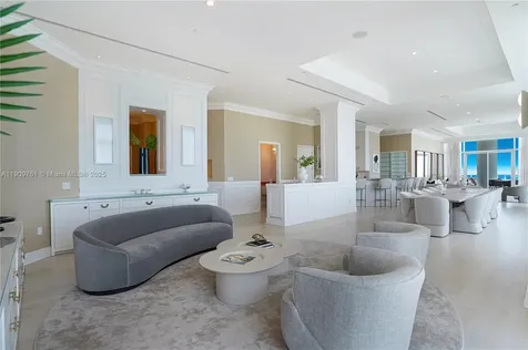 4401 Collins Avenue Miami Beach FL 33140