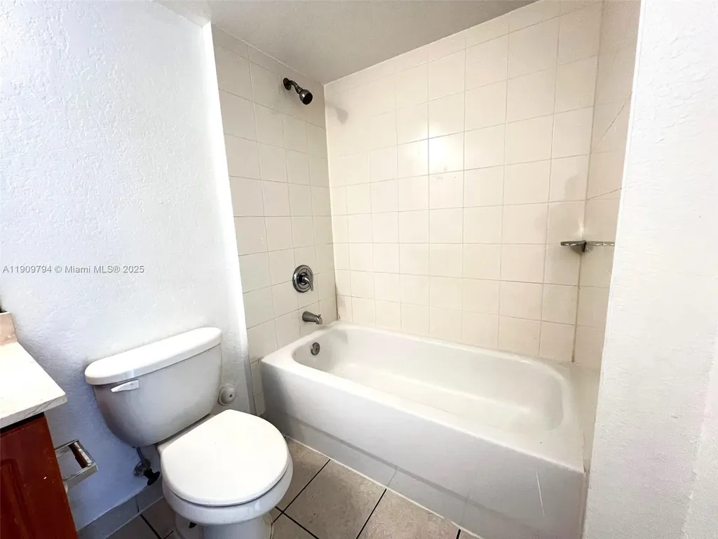 13820 NE 3rd Court North Miami FL 33161