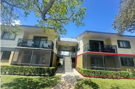 523 Trace Circle Deerfield Beach FL 33441