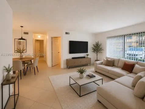 523 Trace Circle Deerfield Beach FL 33441