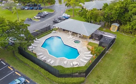 523 Trace Circle Deerfield Beach FL 33441