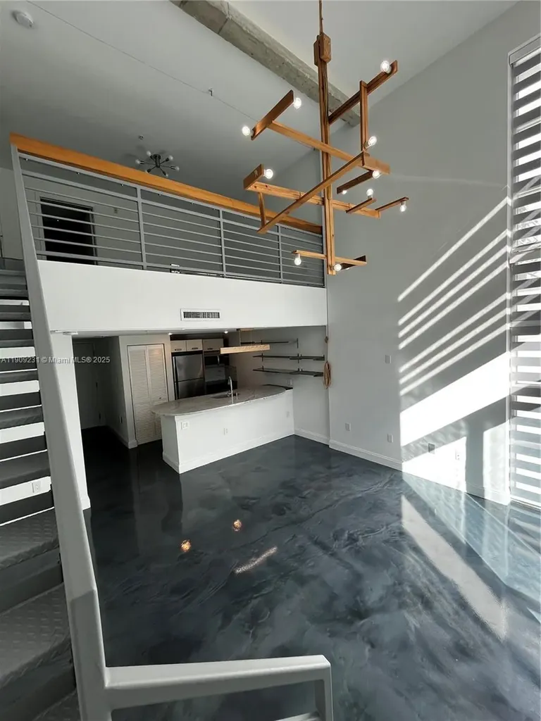 7744 Collins Avenue Miami Beach FL 33141