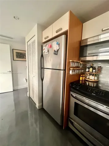 7744 Collins Avenue Miami Beach FL 33141