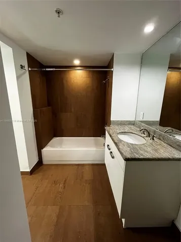 7744 Collins Avenue Miami Beach FL 33141