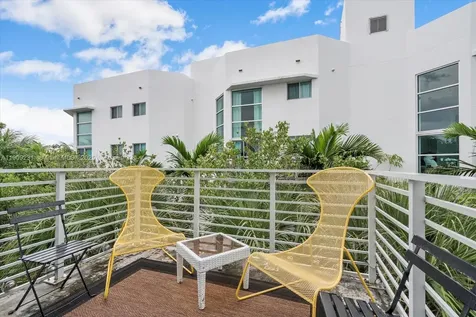 7744 Collins Avenue Miami Beach FL 33141