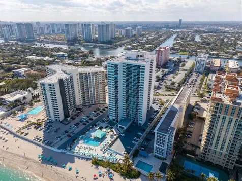 3140 S Ocean Drive Hallandale Beach FL 33009