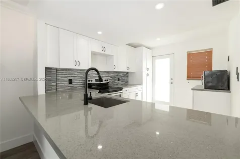 1075 NE Miami Gardens Drive Miami FL 33179