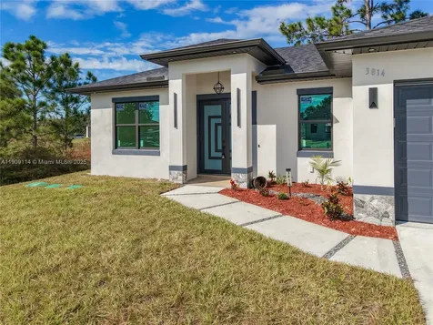 3814 9th Street SW Lehigh Acres FL 33976