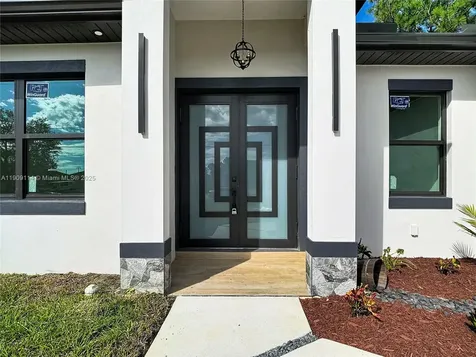 3814 9th Street SW Lehigh Acres FL 33976