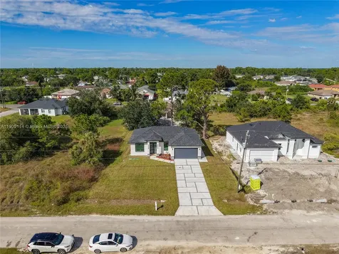 3814 9th Street SW Lehigh Acres FL 33976