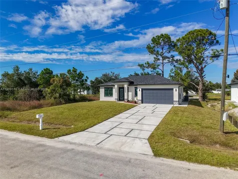 3814 9th Street SW Lehigh Acres FL 33976