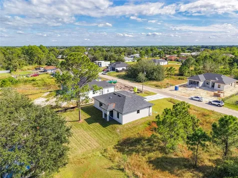 3814 9th Street SW Lehigh Acres FL 33976