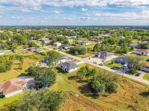 3814 9th Street SW Lehigh Acres FL 33976